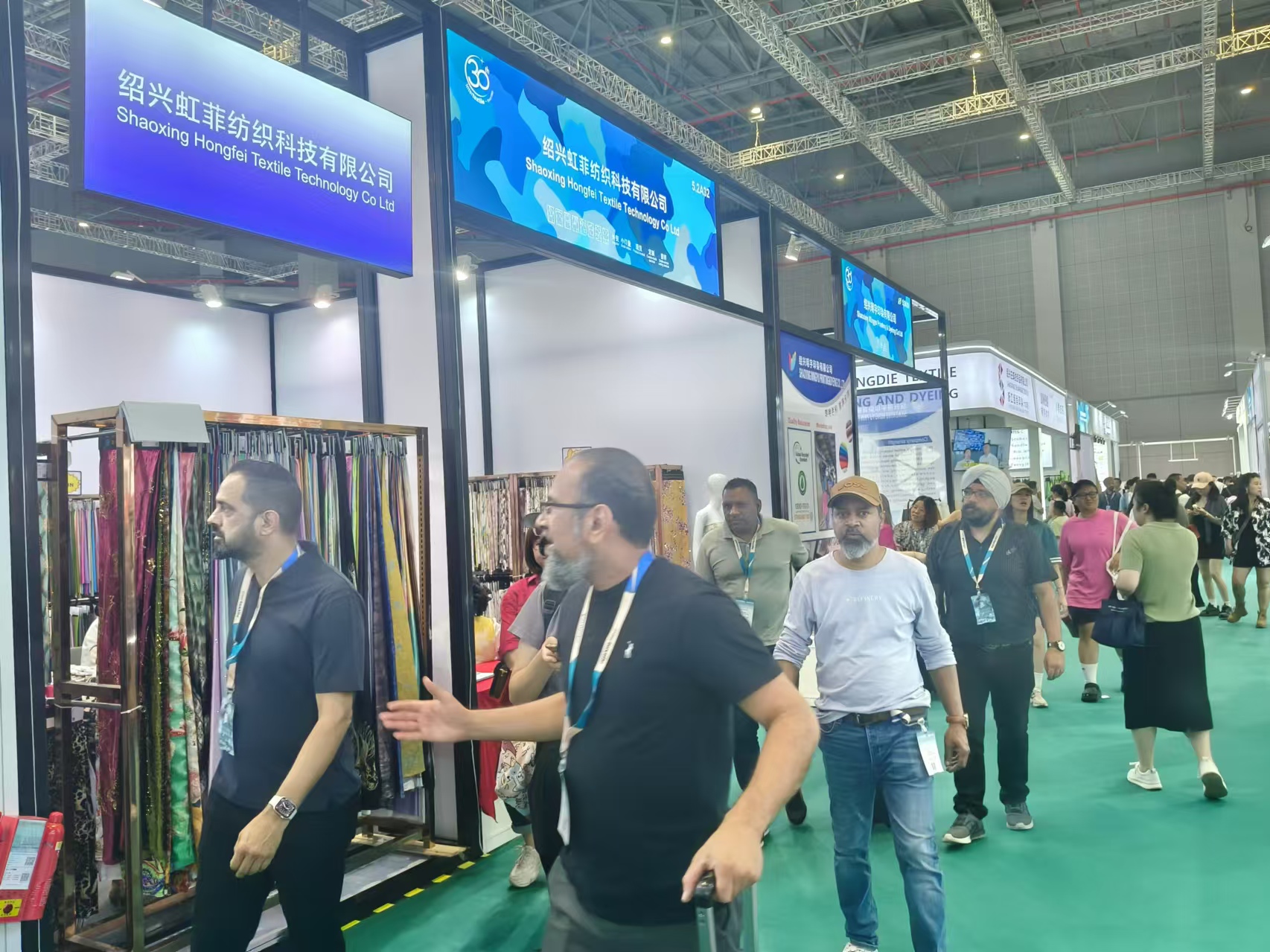 我公司成功参加2024年上海国际布料展会